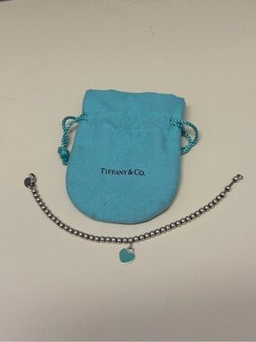 Authentic Tiffany & Co. Return to Tiffany Blue Enamel Heart Bead Bracelet 7”